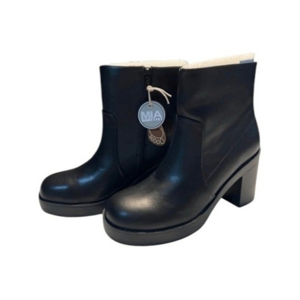 MIA McKenna Stacked Heel Ankle‎ Boot Black Vegan Leather Black Square Toe 8.5